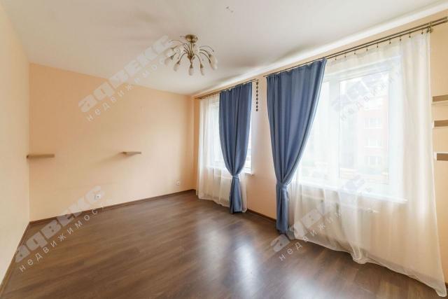 Струве ул., 4