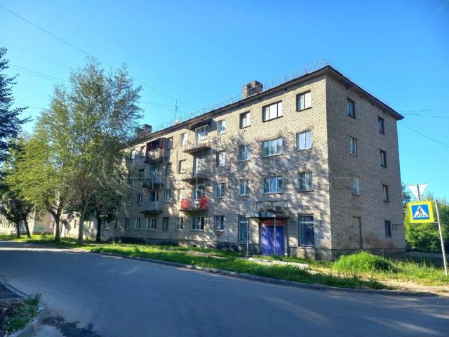 г. Пикалево, ул. Школьная, 8
