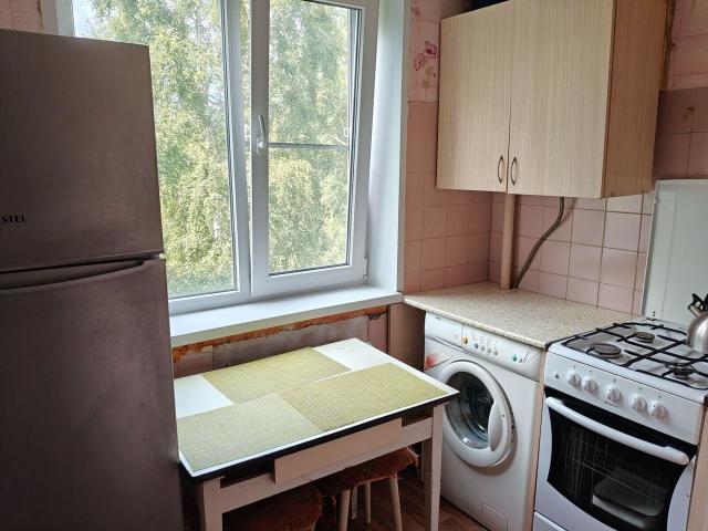 Ленинградская область, Победа пос., Советская ул., 25