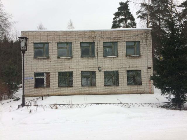 поселок Стеклянный, Островная улица, 1
