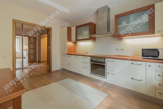 Кораблестроителей ул., 32к1А