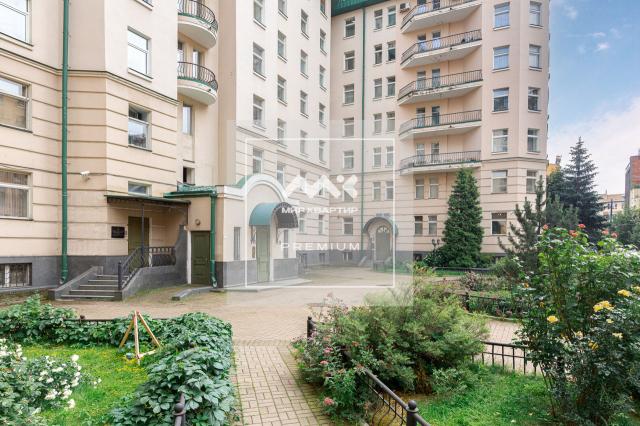Всеволода Вишневского ул., 13А