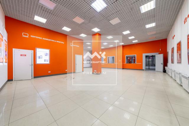 Большевиков проспект, 33к1