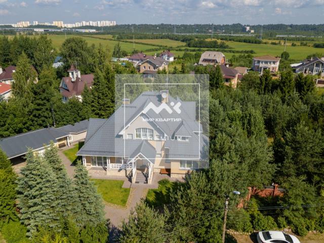 п. Парголово, Колхозная ул., 20