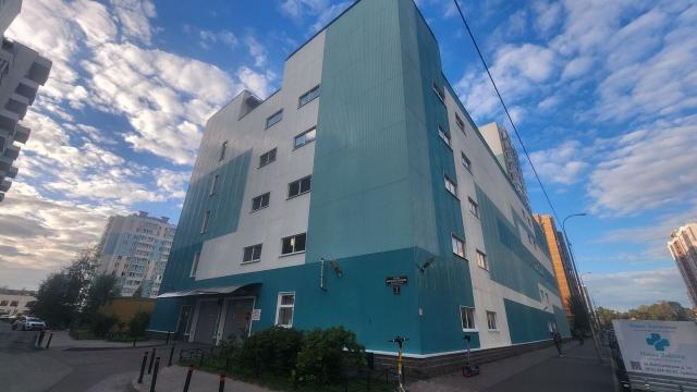 Маршала Блюхера пр., 7к4