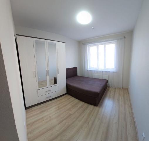 Среднерогатская ул., 16к2