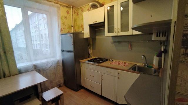 Ломоносов г., Александровская ул., д 36