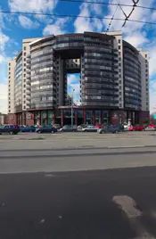 Первую очередь жилого комплекса проектировали финны, корпус заселен несколько лет назад