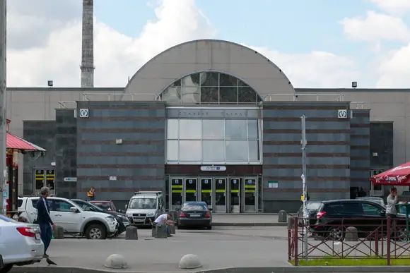 Станция метро «Парнас», открыта в 2006 году