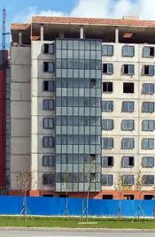 В прошлом – проблемный объект, который начали возводить в 2004 году