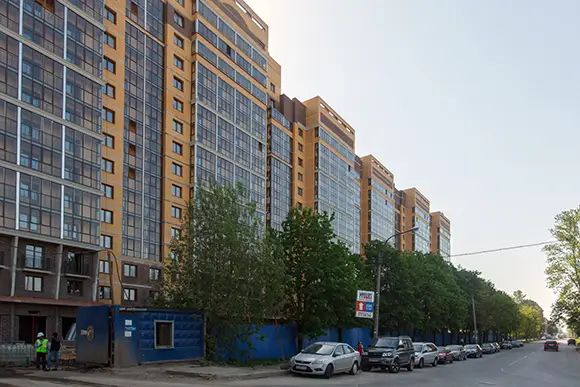 Первая очередь ЖК «Московский квартал» – вид с Варшавской улицы