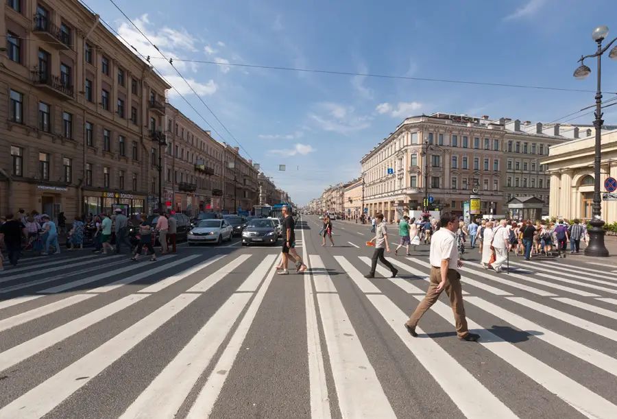 утро на невском проспекте. питер панорамы невского проспекта. невский проспект улица. улица восстания невский проспект. солнечная сторона невского.