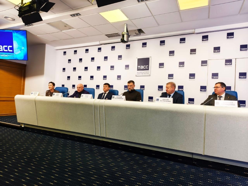 ����� 60 ������������ ����������� ������� � ���� ���� � ����������